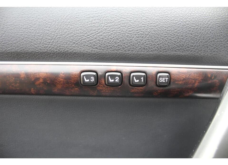 Toyota Land Cruiser, 200 Series Рестайлинг 1 4.5d AT (235 л.с.) 4WD