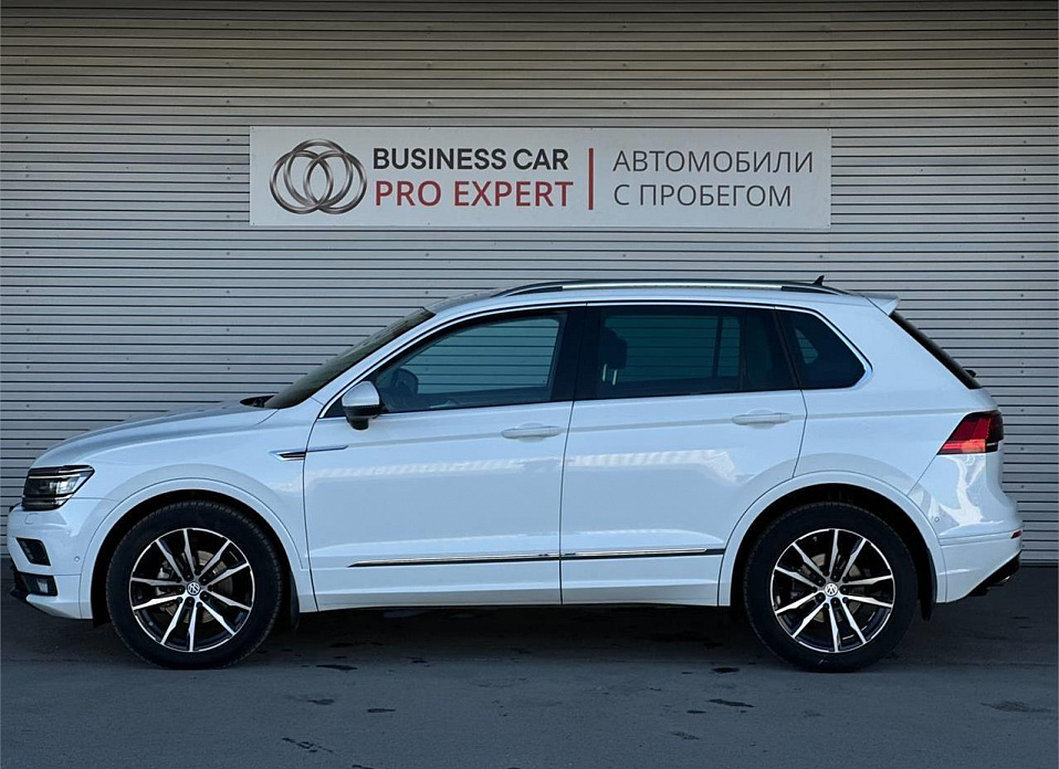 Volkswagen Tiguan, II 2.0d MT (150 л.с.) 4WD