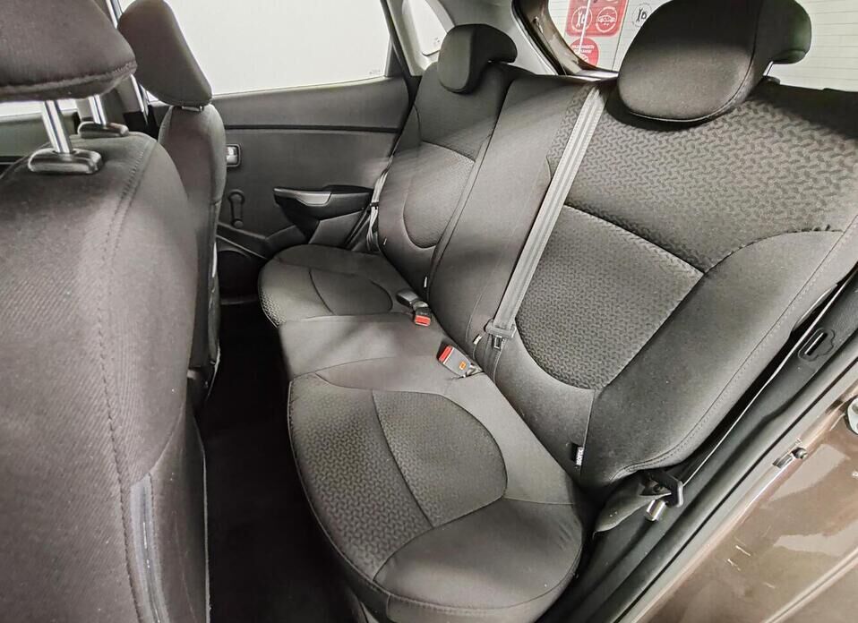 Kia Rio, III Рестайлинг 1.4 MT (107 л.с.)