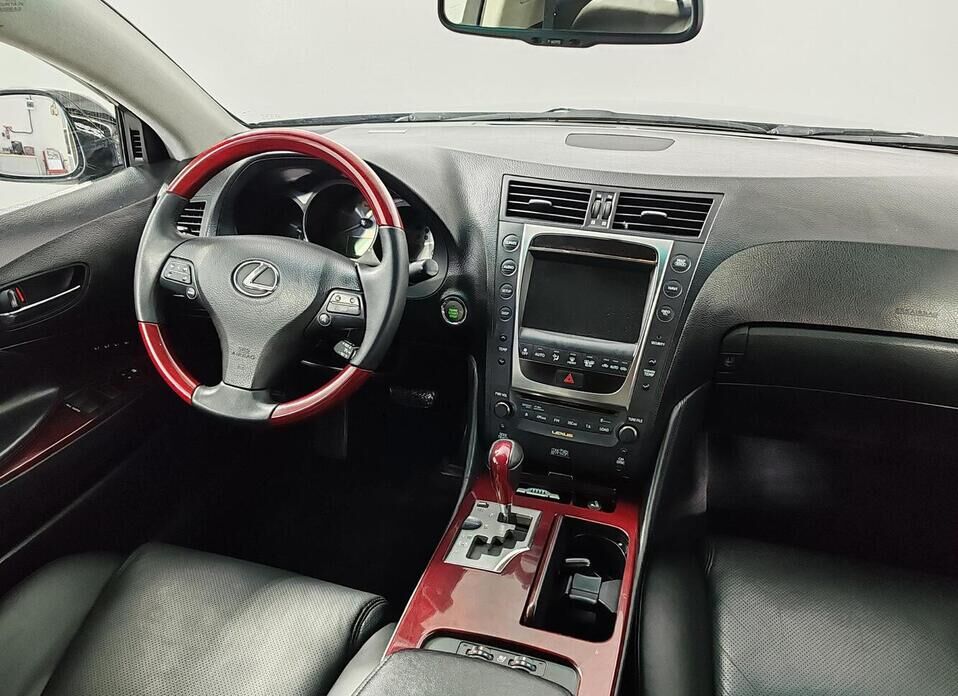 Lexus GS, III Рестайлинг 300 3.0 AT (249 л.с.)