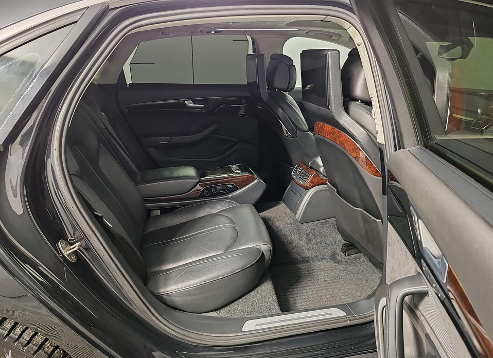 Audi A8, III (D4) 3.0 AT (290 л.с.) 4WD