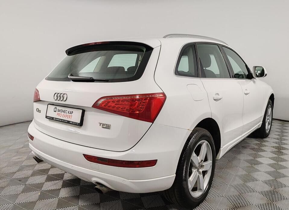 Audi Q5, I (8R) 2.0 AMT (211 л.с.) 4WD