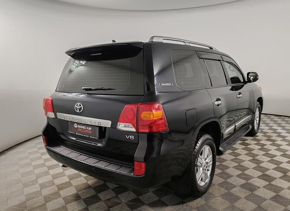 Toyota Land Cruiser, 200 Series Рестайлинг 1 4.5d AT (235 л.с.) 4WD