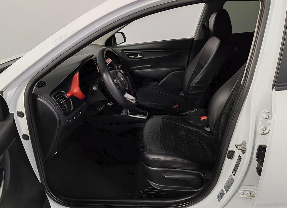 Kia Rio, IV Рестайлинг 1.6 AT (123 л.с.)