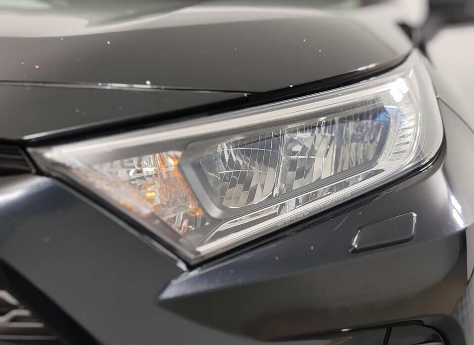 Toyota RAV4, V (XA50) 2.5 AT (199 л.с.) 4WD