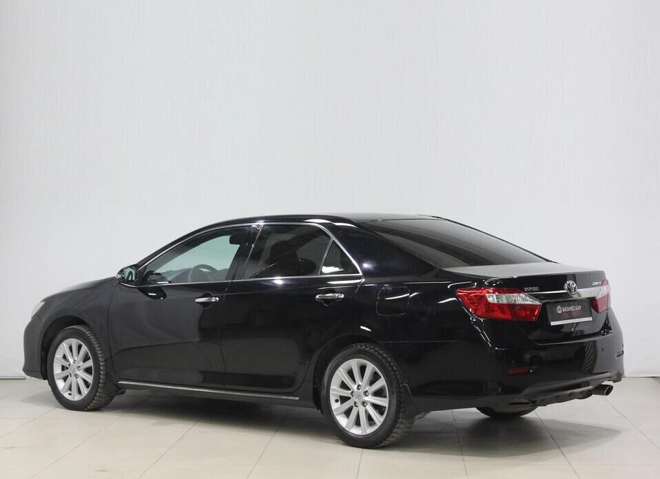 Toyota Camry, VII (XV50) 2.5 AT (181 л.с.)