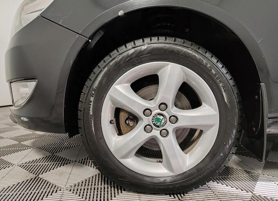 Skoda Fabia, II Рестайлинг 1.6 AT (105 л.с.)