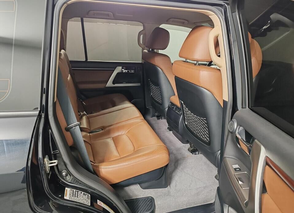 Toyota Land Cruiser, 200 Series Рестайлинг 1 4.5d AT (235 л.с.) 4WD