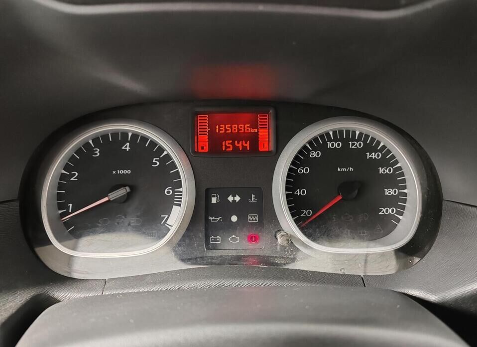 Renault Duster, I 1.6 MT (102 л.с.) 4WD