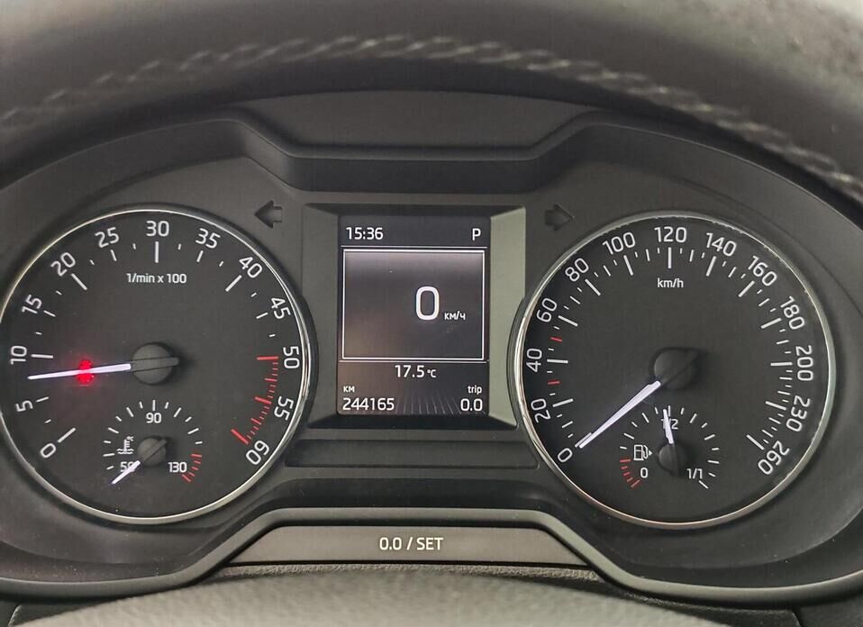 Skoda Octavia, III (A7) 2.0d AMT (143 л.с.)