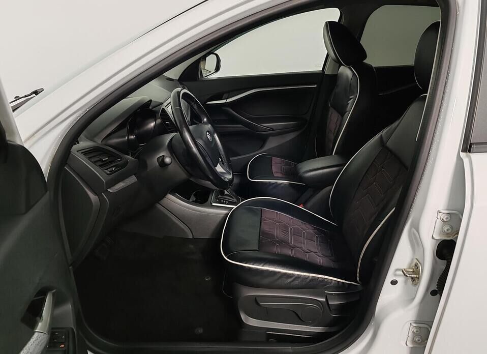 LADA (ВАЗ) Vesta, I 1.6 CVT (113 л.с.)