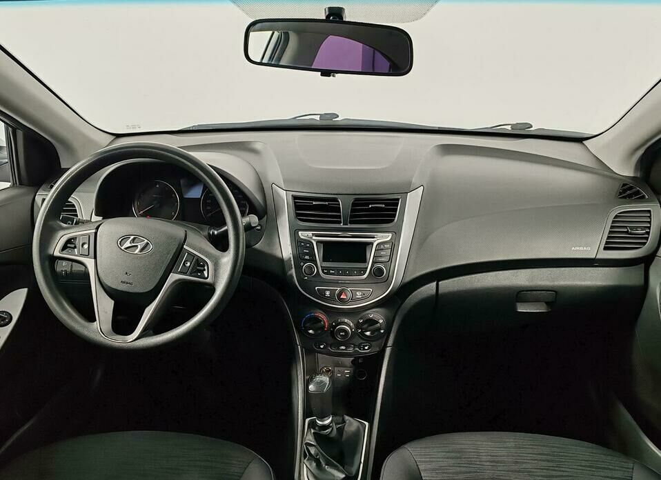 Hyundai Solaris 1.4 MT (107 л.с.)