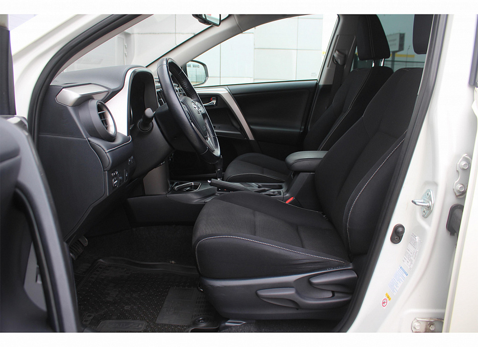 Toyota RAV4, IV (CA40) Рестайлинг 2.0 CVT (146 л.с.) 4WD