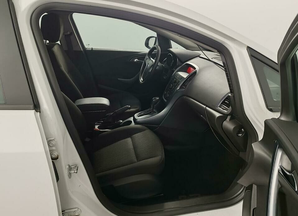 Opel Astra 1.4 AT (140 л.с.)