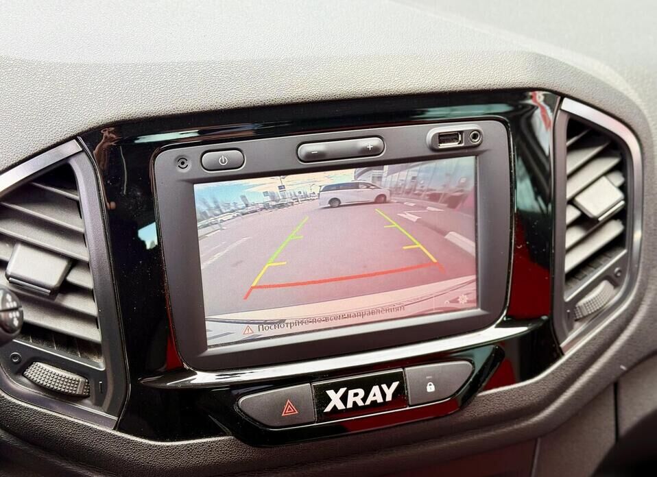 LADA (ВАЗ) XRAY, I 1.6 MT (110 л.с.)