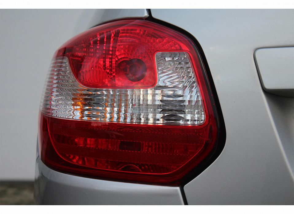 LADA (ВАЗ) Granta, I Рестайлинг Euro-2 1.6 MT (90 л.с.)