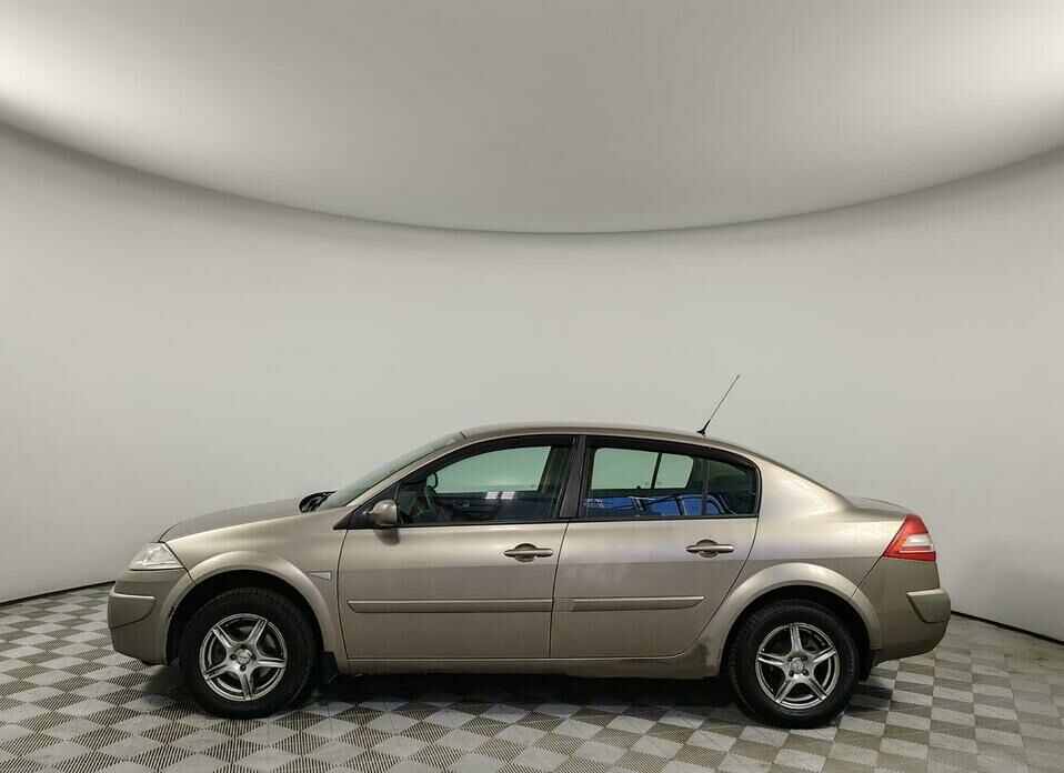 Renault Megane 1.6 MT (115 л.с.)