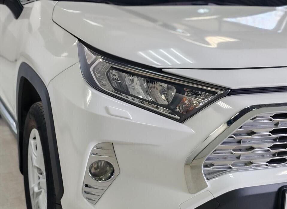 Toyota RAV4, V (XA50) 2.0 MT (149 л.с.)