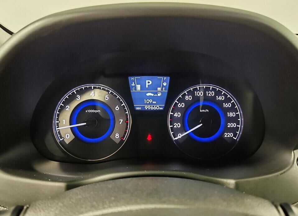 Hyundai Solaris 1.6 AT (123 л.с.)