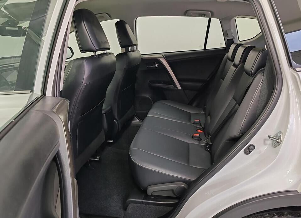 Toyota RAV4, IV (CA40) Рестайлинг 2.0 CVT (146 л.с.) 4WD