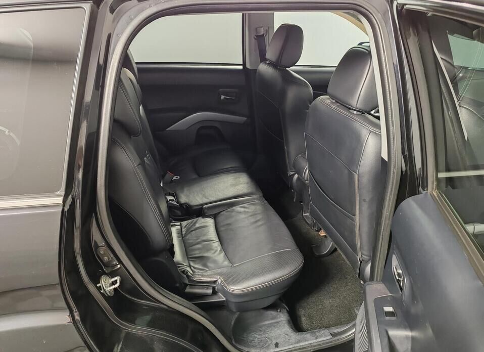 Mitsubishi Outlander 2.4 CVT (170 л.с.) 4WD