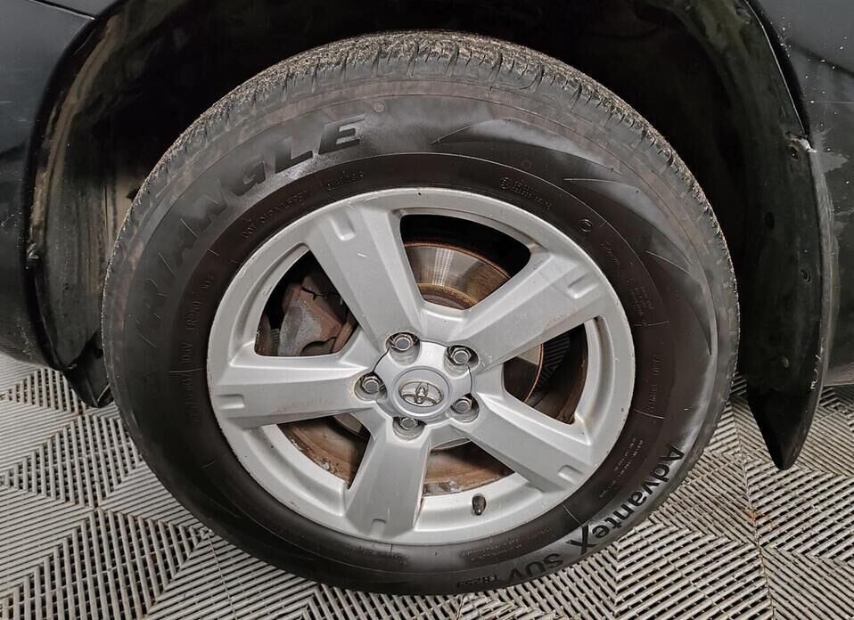 Toyota RAV4, III (XA30) 2.0 AT (152 л.с.) 4WD