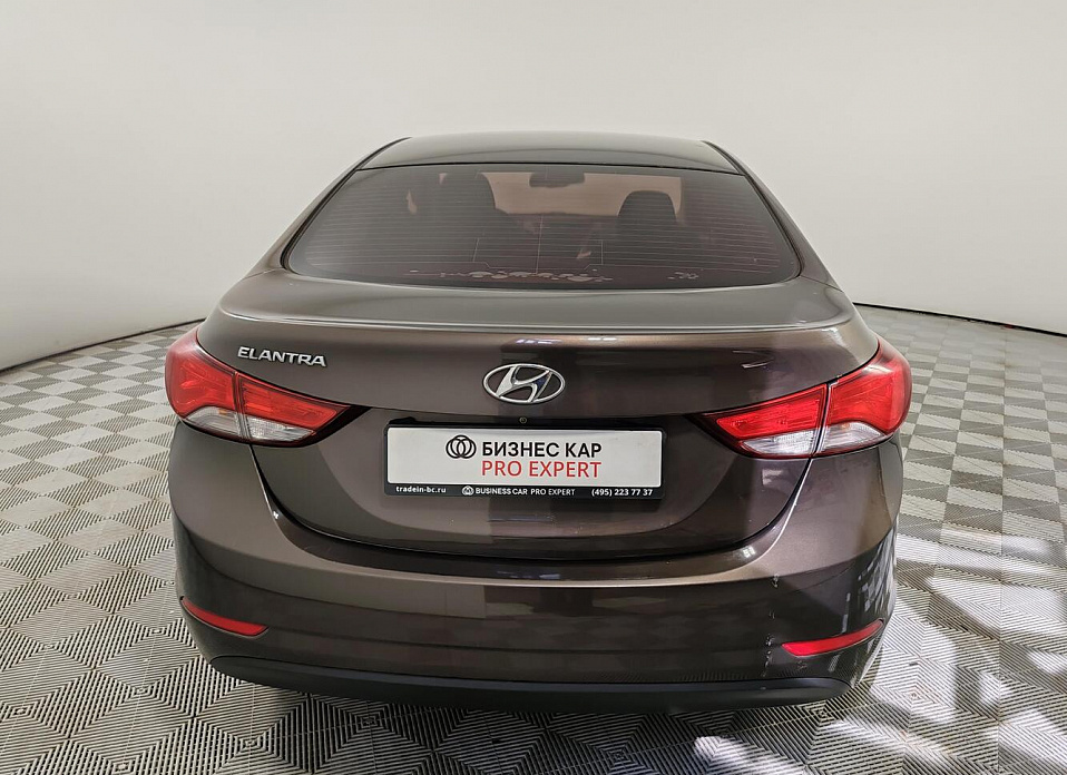 Hyundai Elantra, V (MD) Рестайлинг 1.6 MT (132 л.с.)