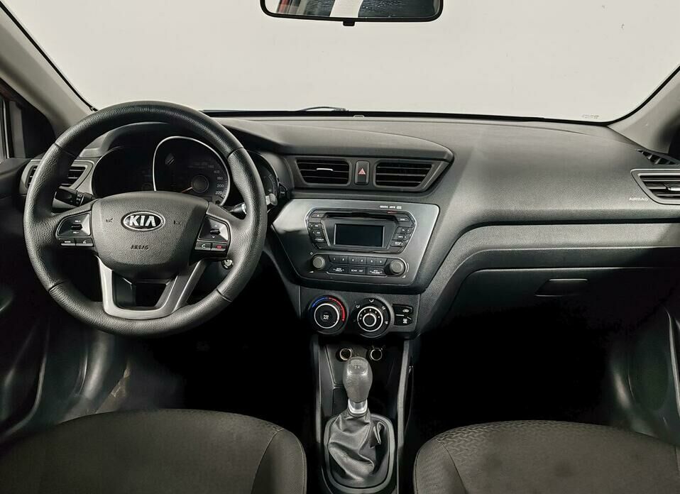 Kia Rio 1.4 MT (107 л.с.)