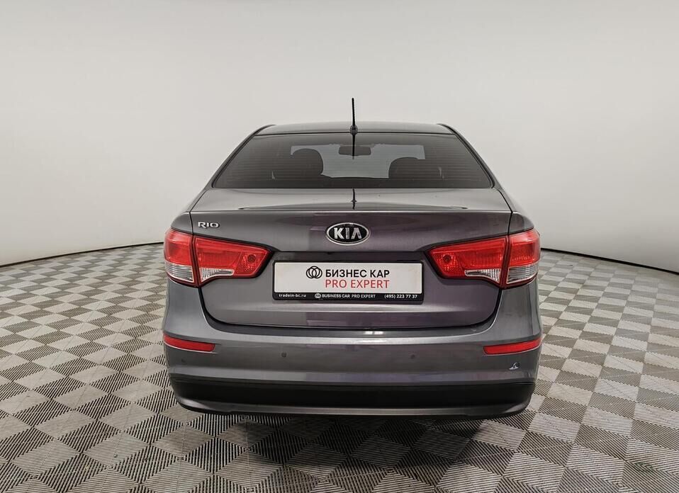 Kia Rio 1.6 AT (123 л.с.)