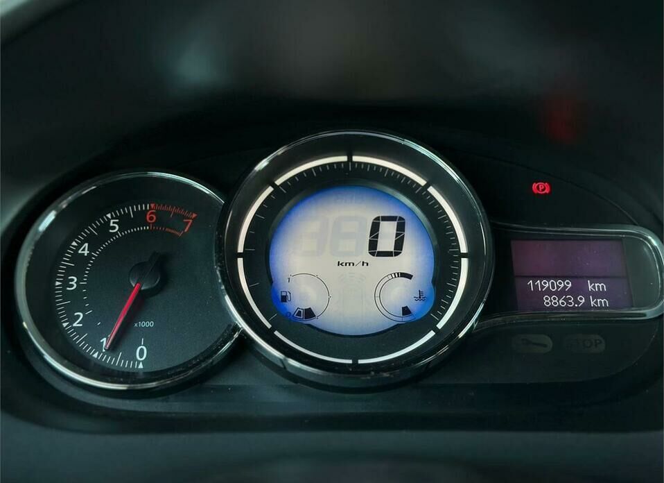 Renault Megane 1.6 MT (106 л.с.)