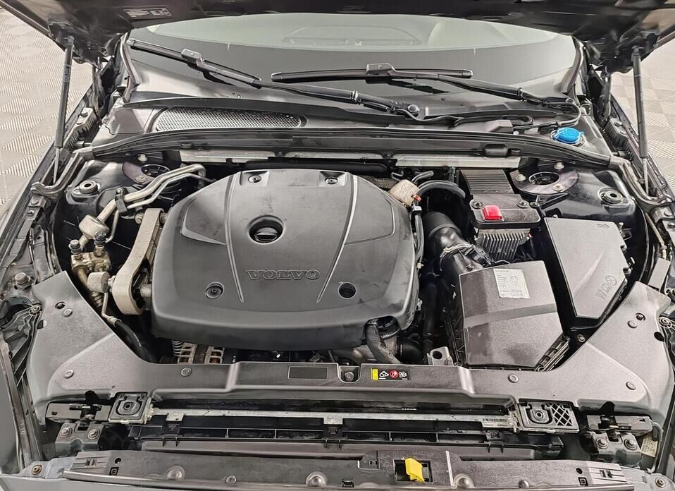 Volvo S60, III 2.0 AT (190 л.с.)
