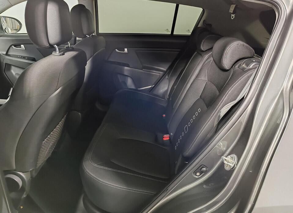 Kia Sportage 2.0 AT (150 л.с.) 4WD