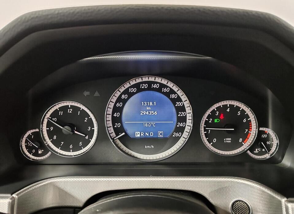 Mercedes-Benz E-Класс 200 7G-Tronic 1.8 AT (184 л.с.)