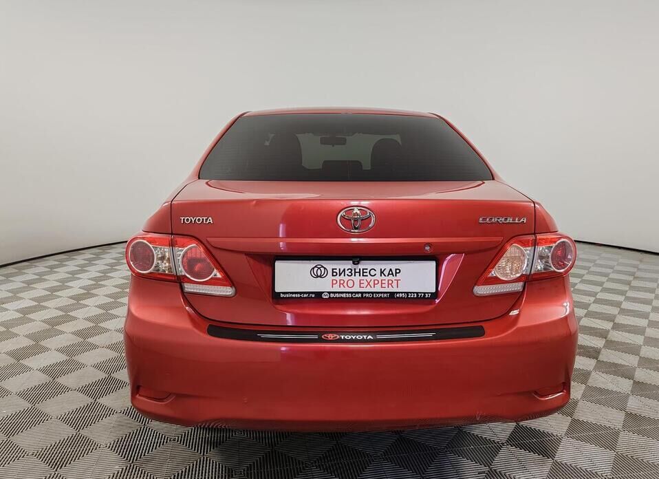 Toyota Corolla, X (E140, E150) Рестайлинг 1.6 MT (124 л.с.)