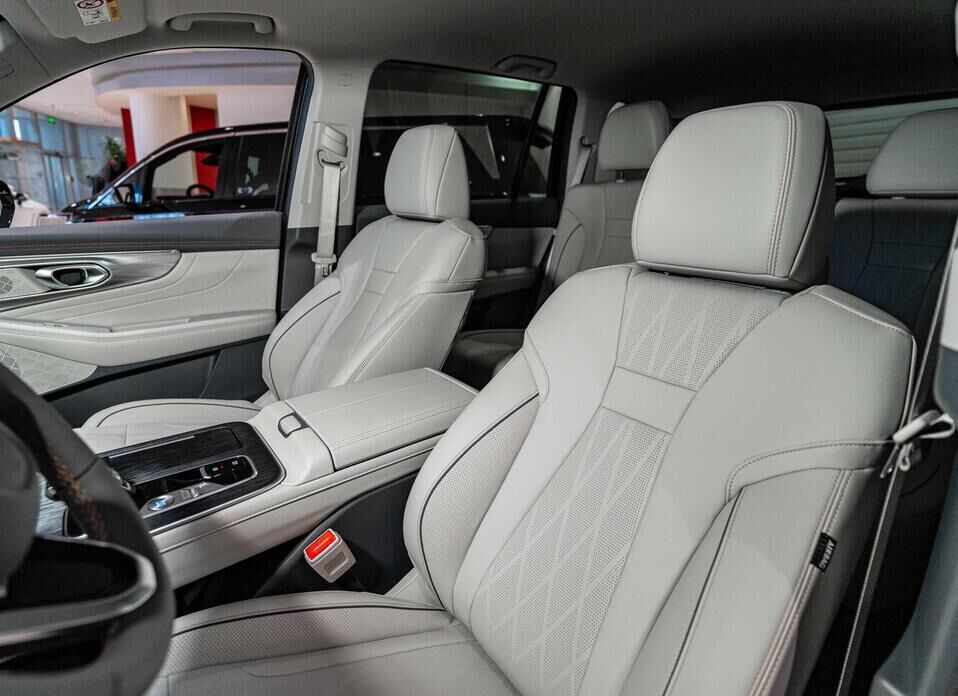 GAC GS8, II 2.0 AT (231 л.с.) 4WD