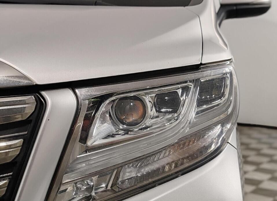 Toyota Alphard, III 3.5 AT (275 л.с.)