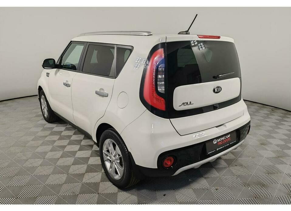 Kia Soul 2.0 AT (150 л.с.)