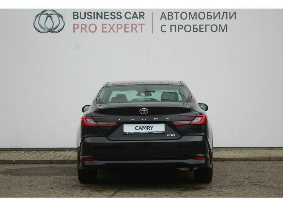 Toyota Camry 2.0 CVT (173 л.с.)