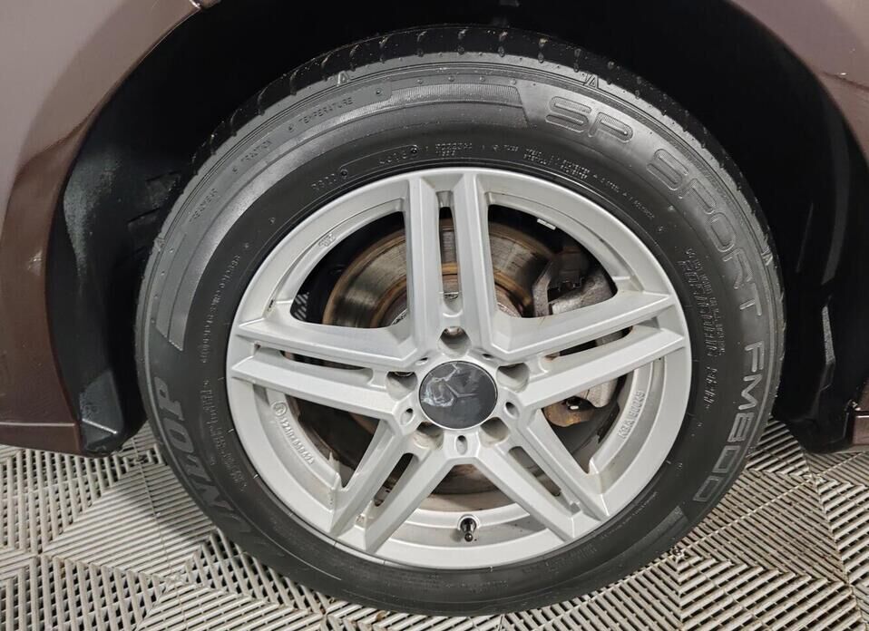 Mercedes-Benz E-Класс 200 7G-Tronic 1.8 AT (184 л.с.)