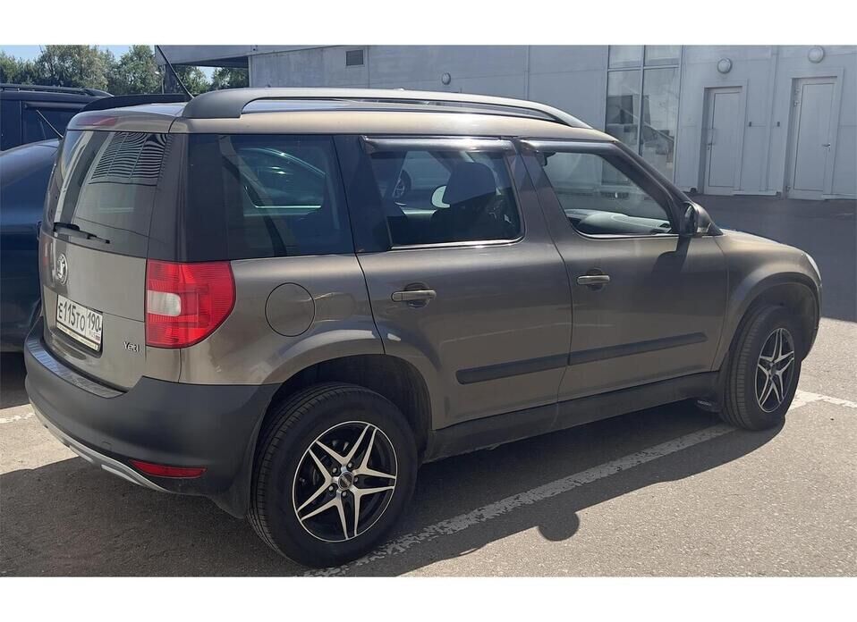Skoda Yeti, I 1.2 MT (105 л.с.)