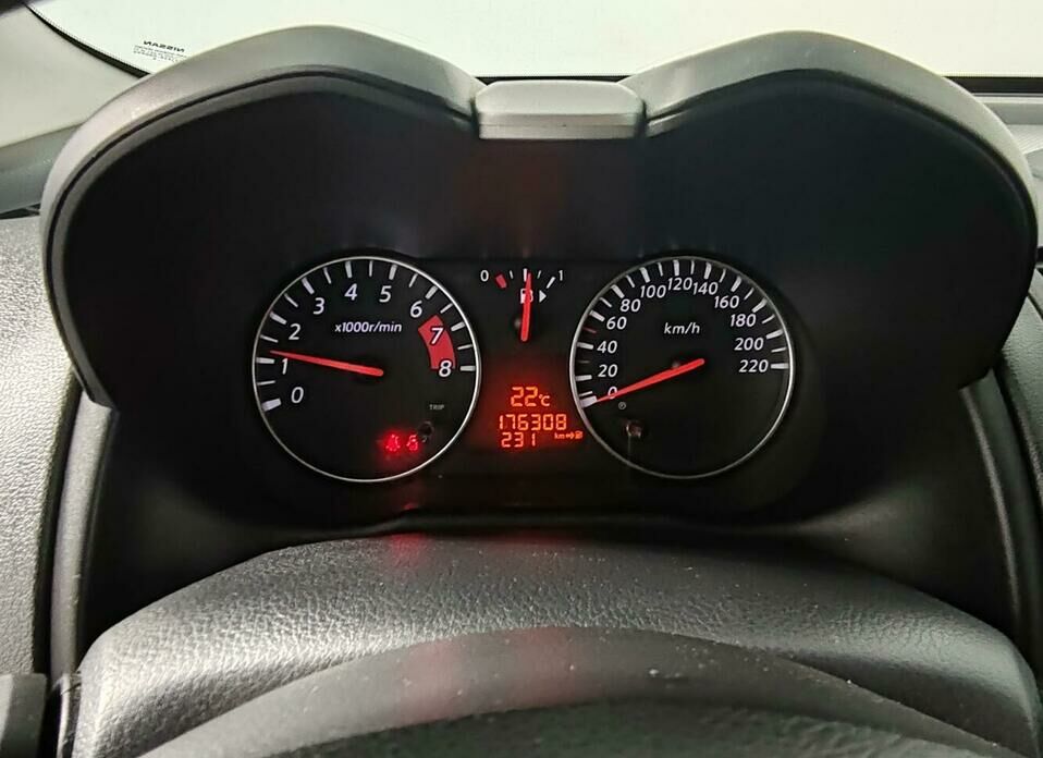 Nissan Note 1.6 AT (110 л.с.)