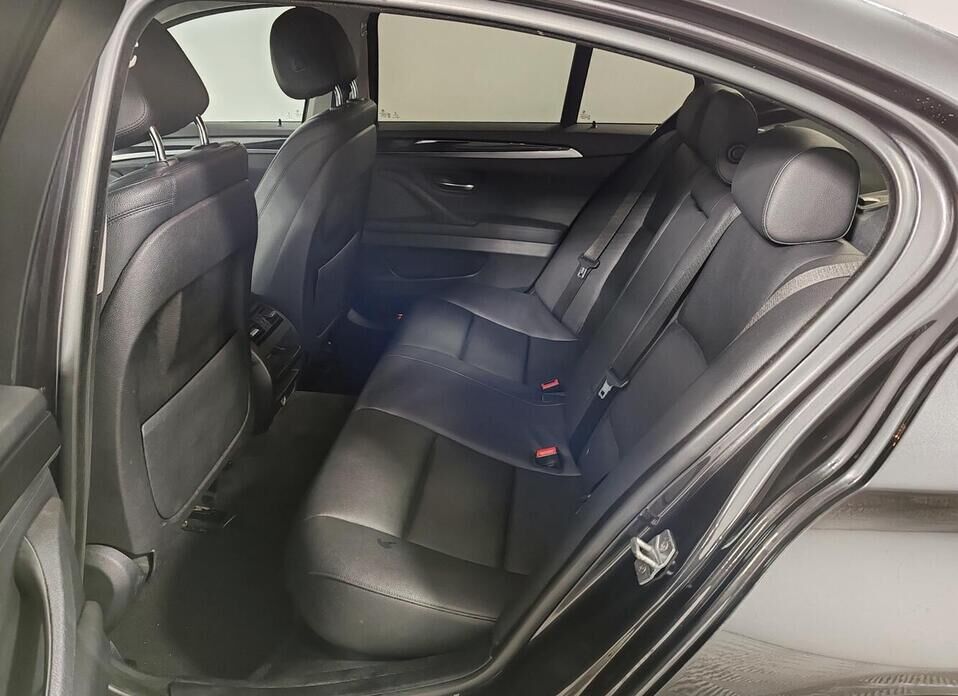 BMW 5 серии, VI (F10/F11/F07) Рестайлинг 520i 2.0 AT (184 л.с.)