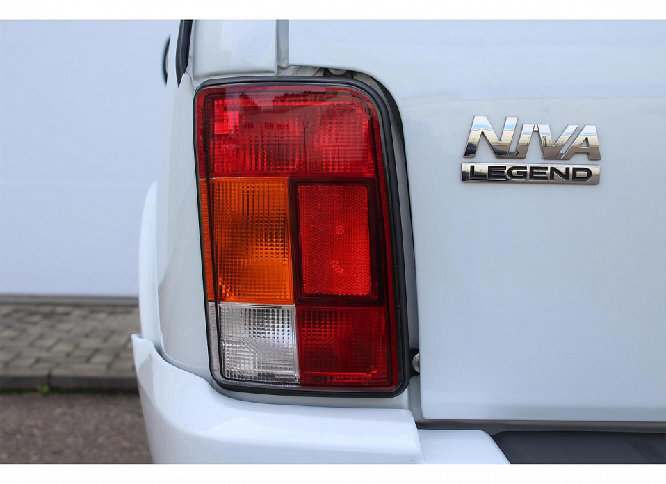 LADA (ВАЗ) Niva Legend 1.7 MT (83 л.с.) 4WD