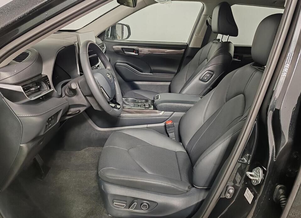 Toyota Highlander, IV (U70) 2.0 AT (248 л.с.) 4WD