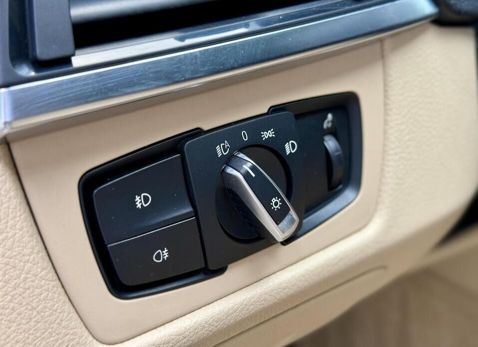 BMW 3 серии, VI (F3x) 320i xDrive 2.0 AT (184 л.с.) 4WD