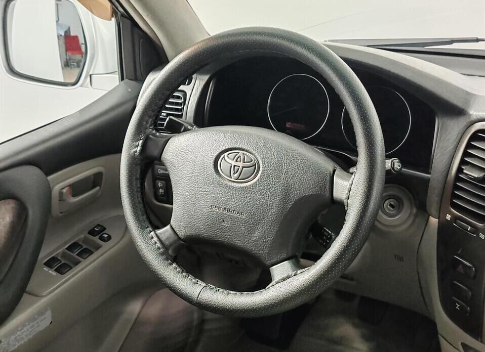 Toyota Land Cruiser, 100 Series Рестайлинг 2 4.2d MT (204 л.с.) 4WD