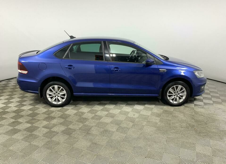 Volkswagen Polo 1.6 AT (110 л.с.)