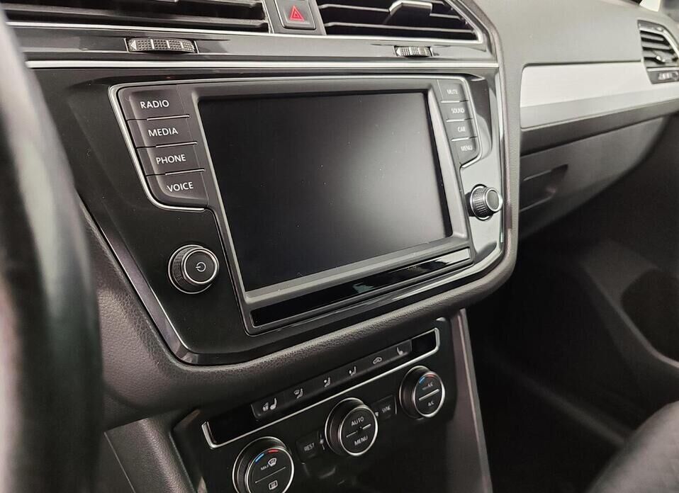 Volkswagen Tiguan, II 1.4 AMT (150 л.с.)