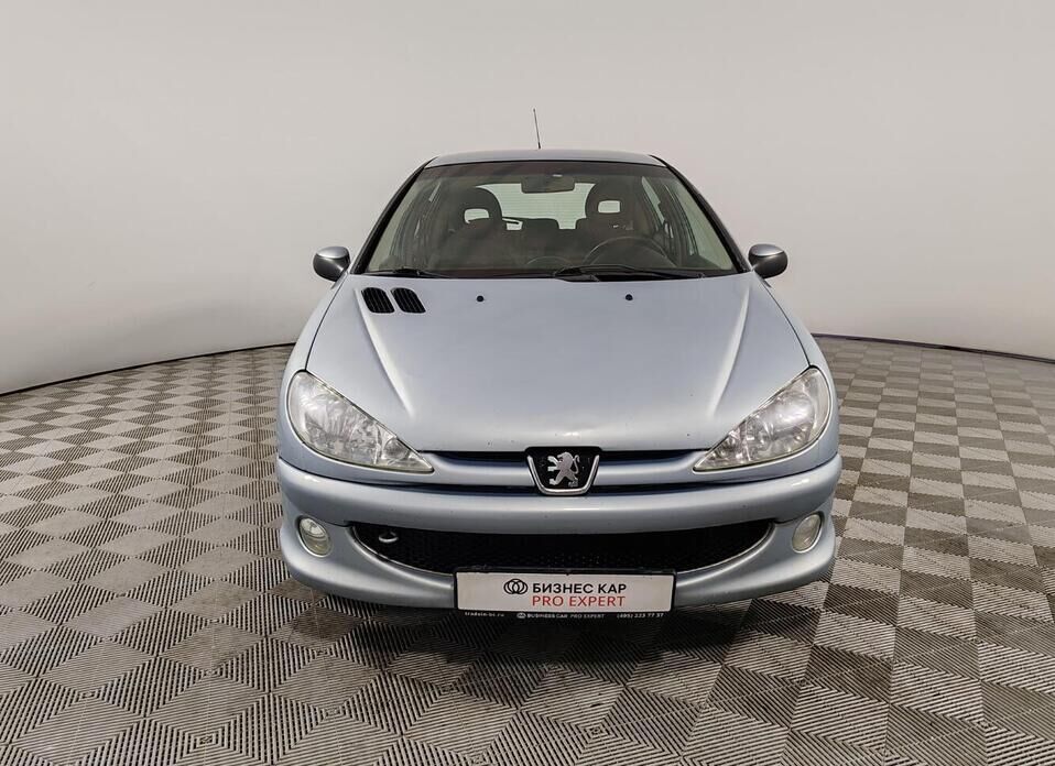 Peugeot 206 1.4 AT (75 л.с.)