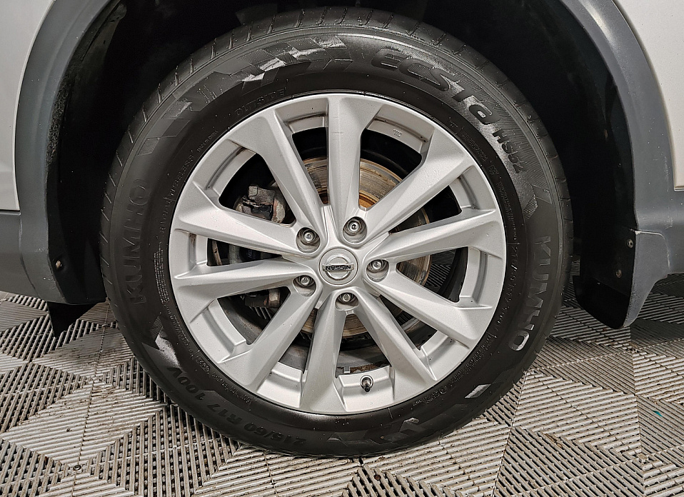 Nissan Qashqai, II Рестайлинг 2.0 CVT (144 л.с.)